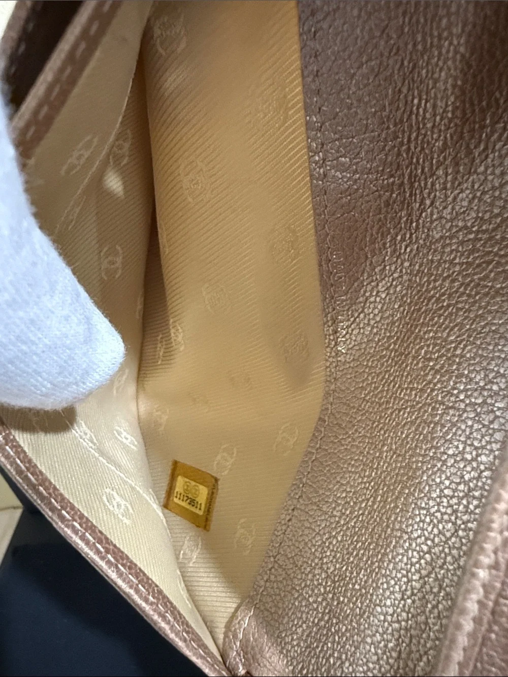 CHANEL Beige gold Rose Leather Flap Wallet with CC Button